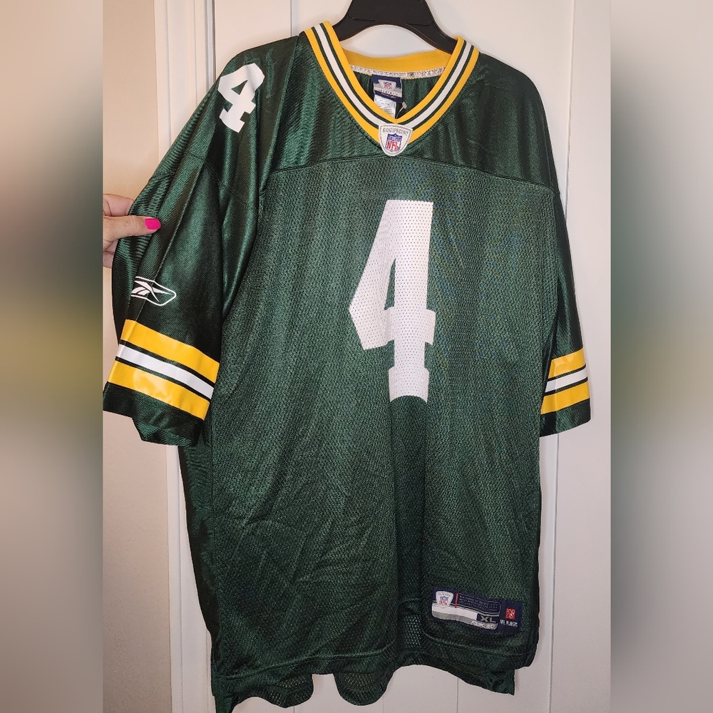 EUC- Men's Packers NFL Equipment #4 Brett Favre Jersey- Size XL